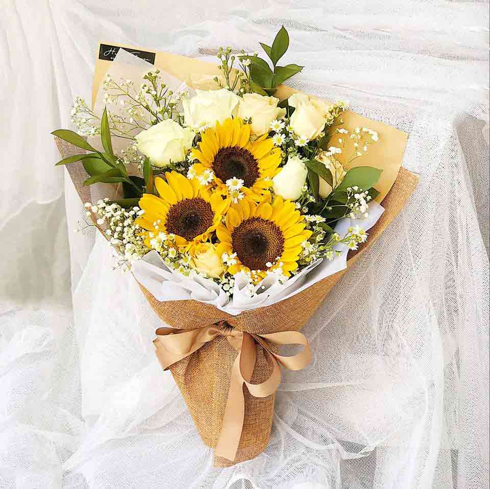 Shop hoa tươi Đất Việt - Cửa hàng hoa tươi Bình Thuận chuyên cung cấp hoa nhập khẩu 