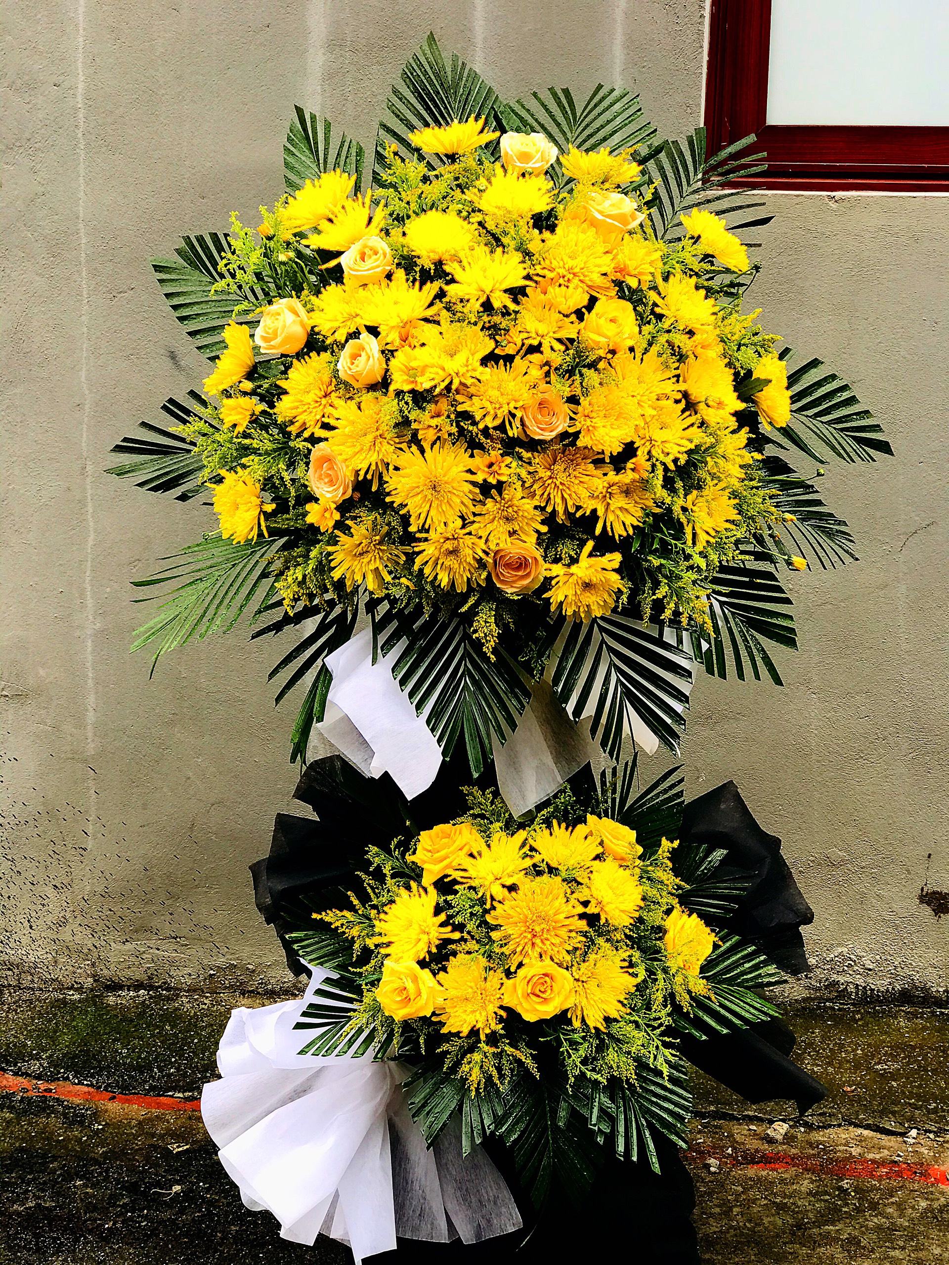 Vòng hoa tang lễ cúc vàng