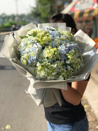 Bó hoa cẩm tú cầu tươi, giá rẻ tại Shop Hoa Tươi Sunny